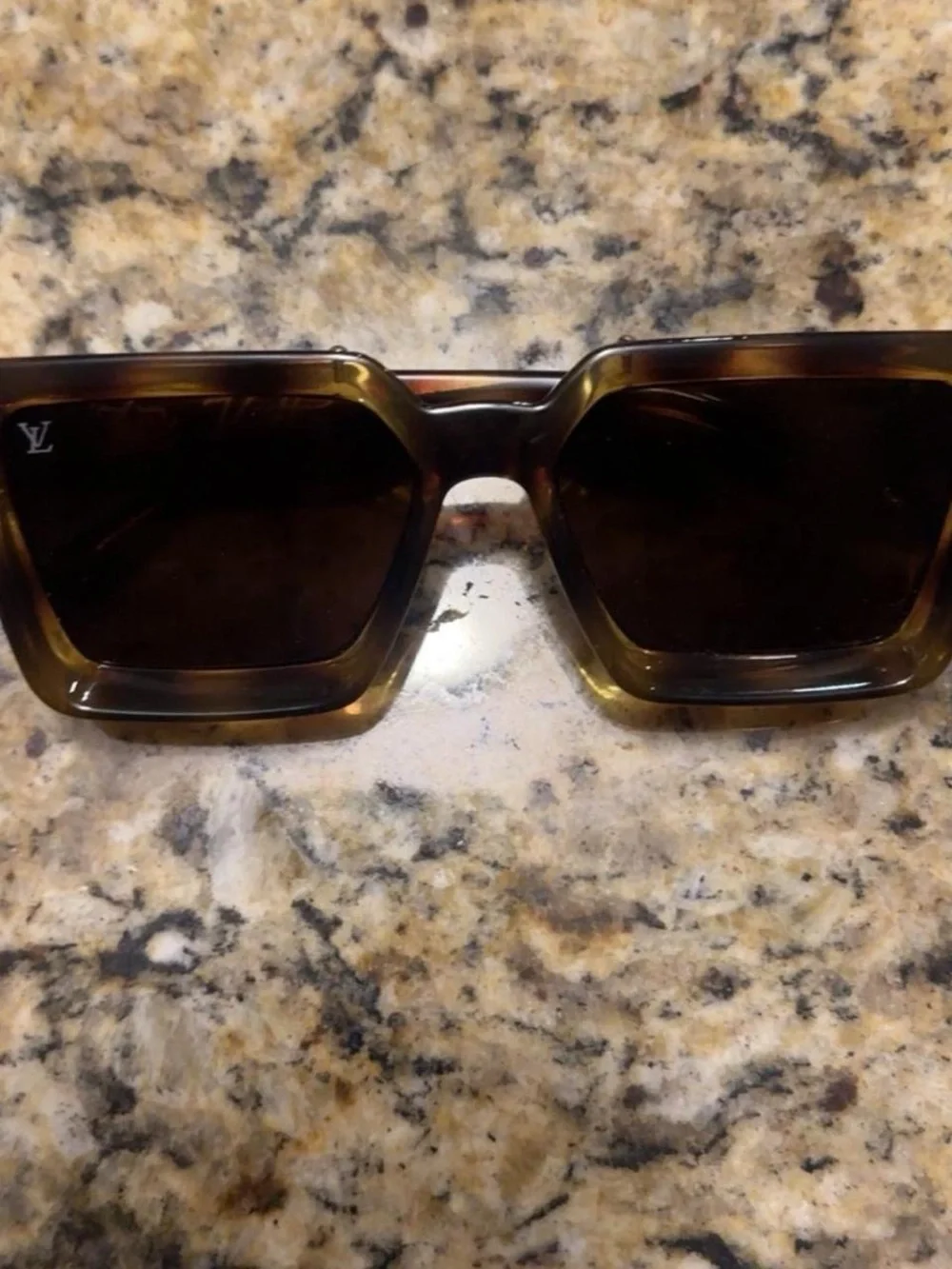 Louis Vuitton Olive Tortoise Square Frame Sunglasses